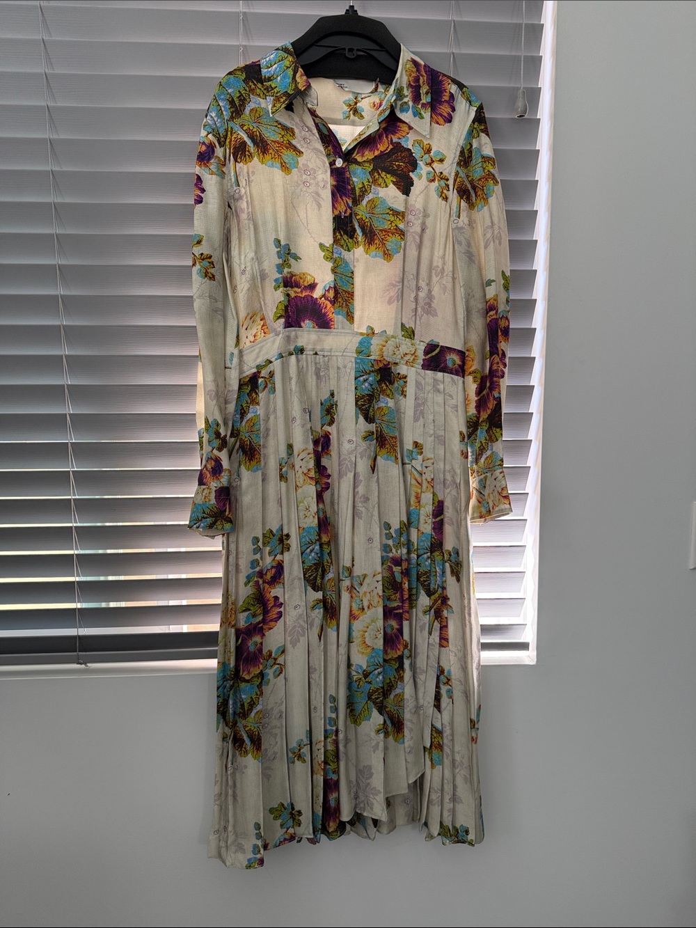 Tory Burch Ivory Floral Long-Sleeve Pleated Midi Dress